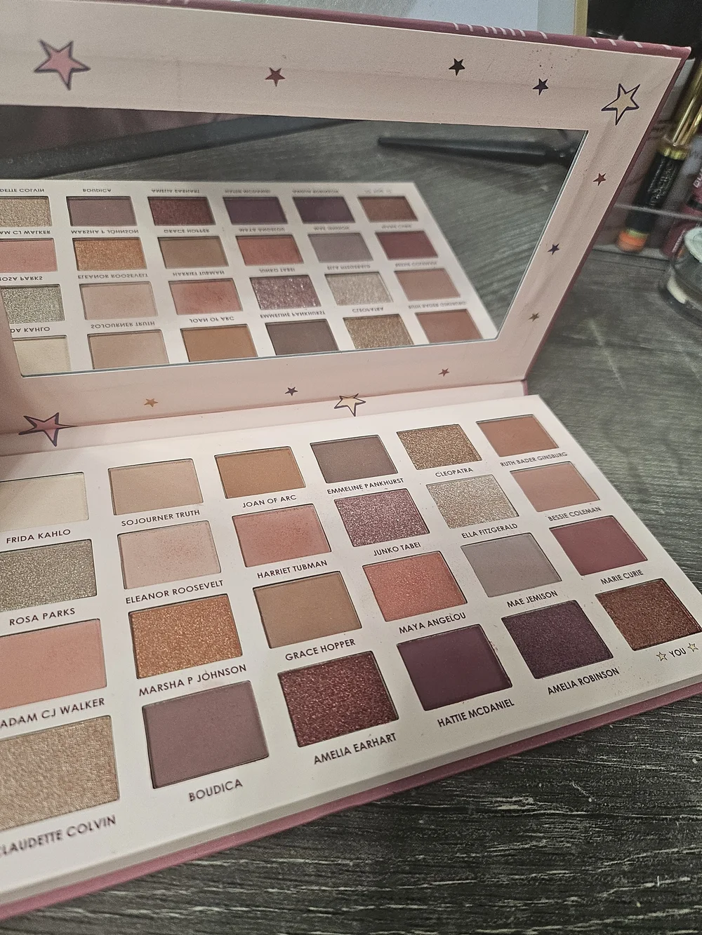 I Am A Woman Eyeshadow Palette